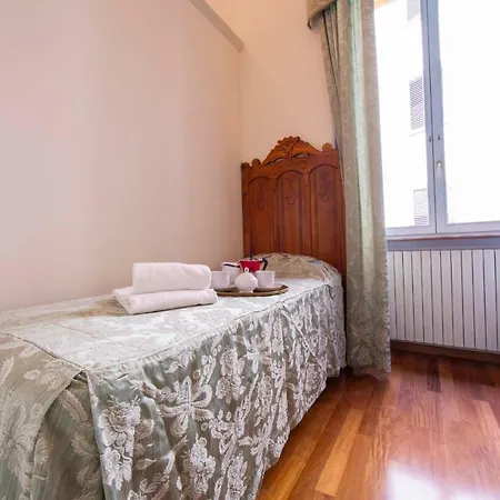 Sleeps 4 Wifi Apartment *