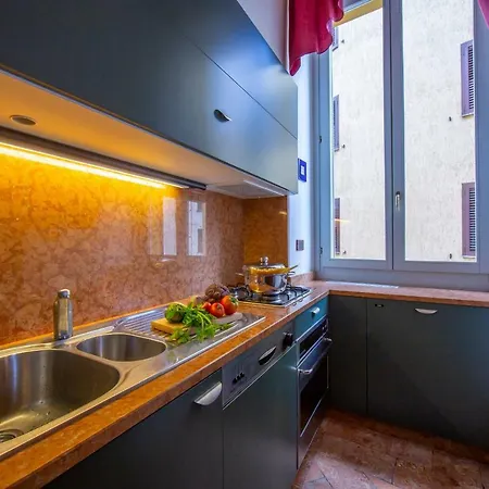 Sleeps 4 Wifi Apartment